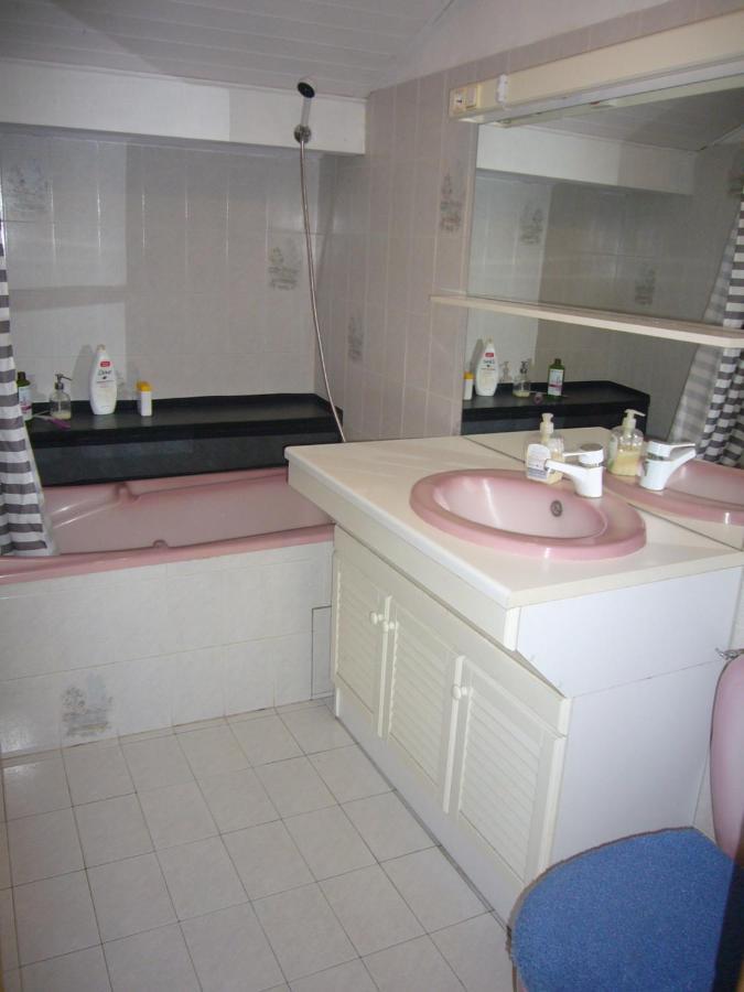 Zimmer Mit Fruehstueck Challes-les-Eaux Exterior photo