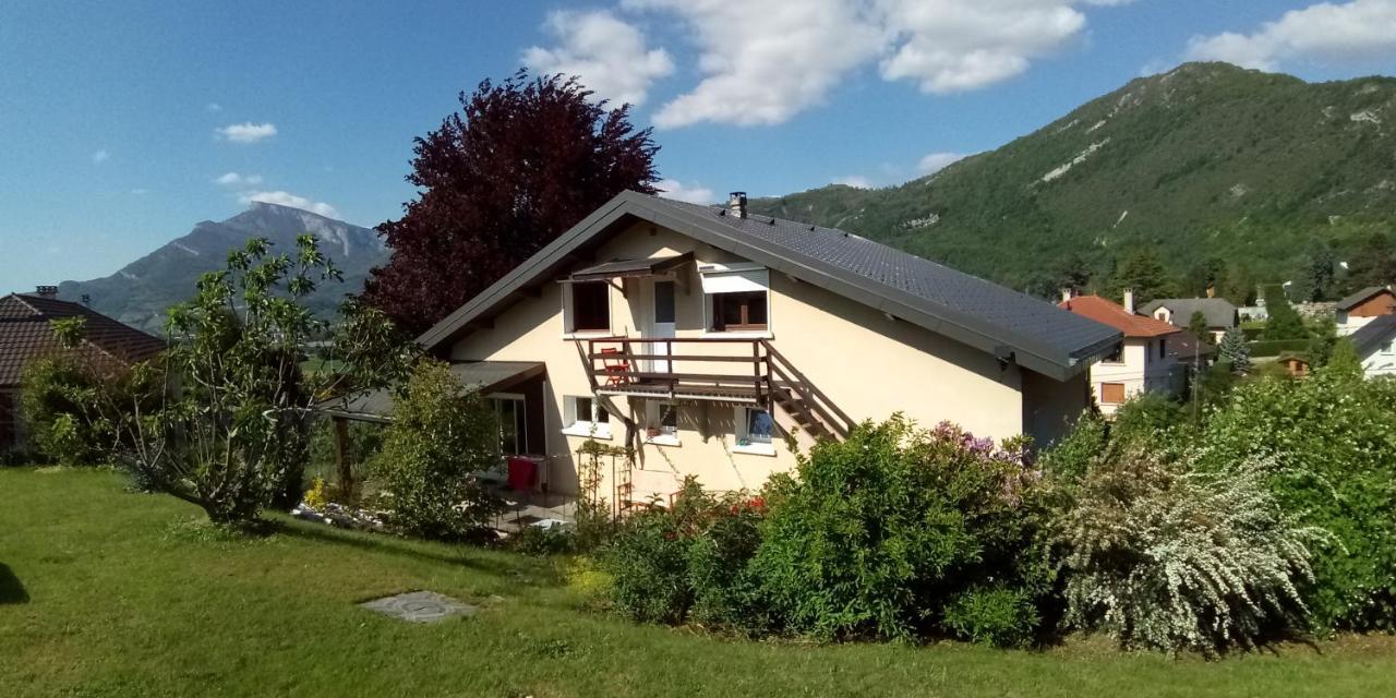 Zimmer Mit Fruehstueck Challes-les-Eaux Exterior photo