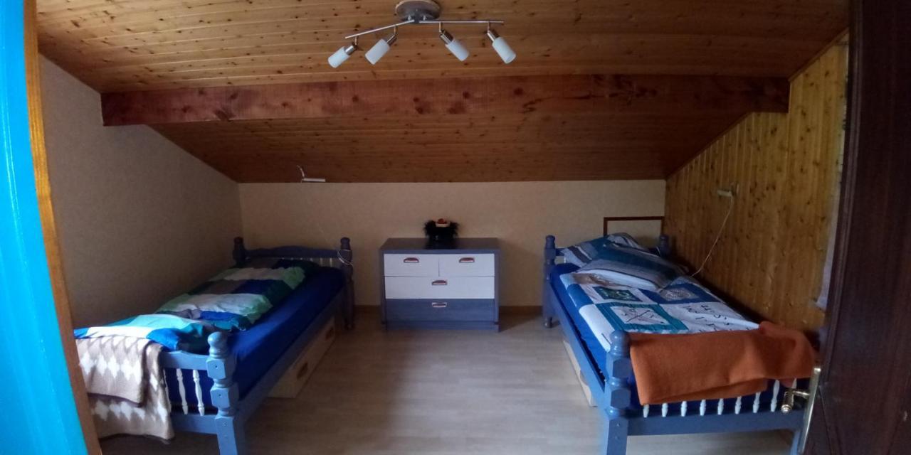 Zimmer Mit Fruehstueck Challes-les-Eaux Exterior photo