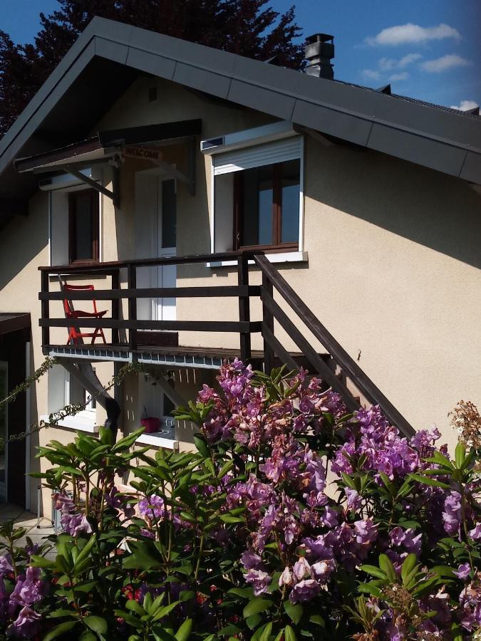 Zimmer Mit Fruehstueck Challes-les-Eaux Exterior photo